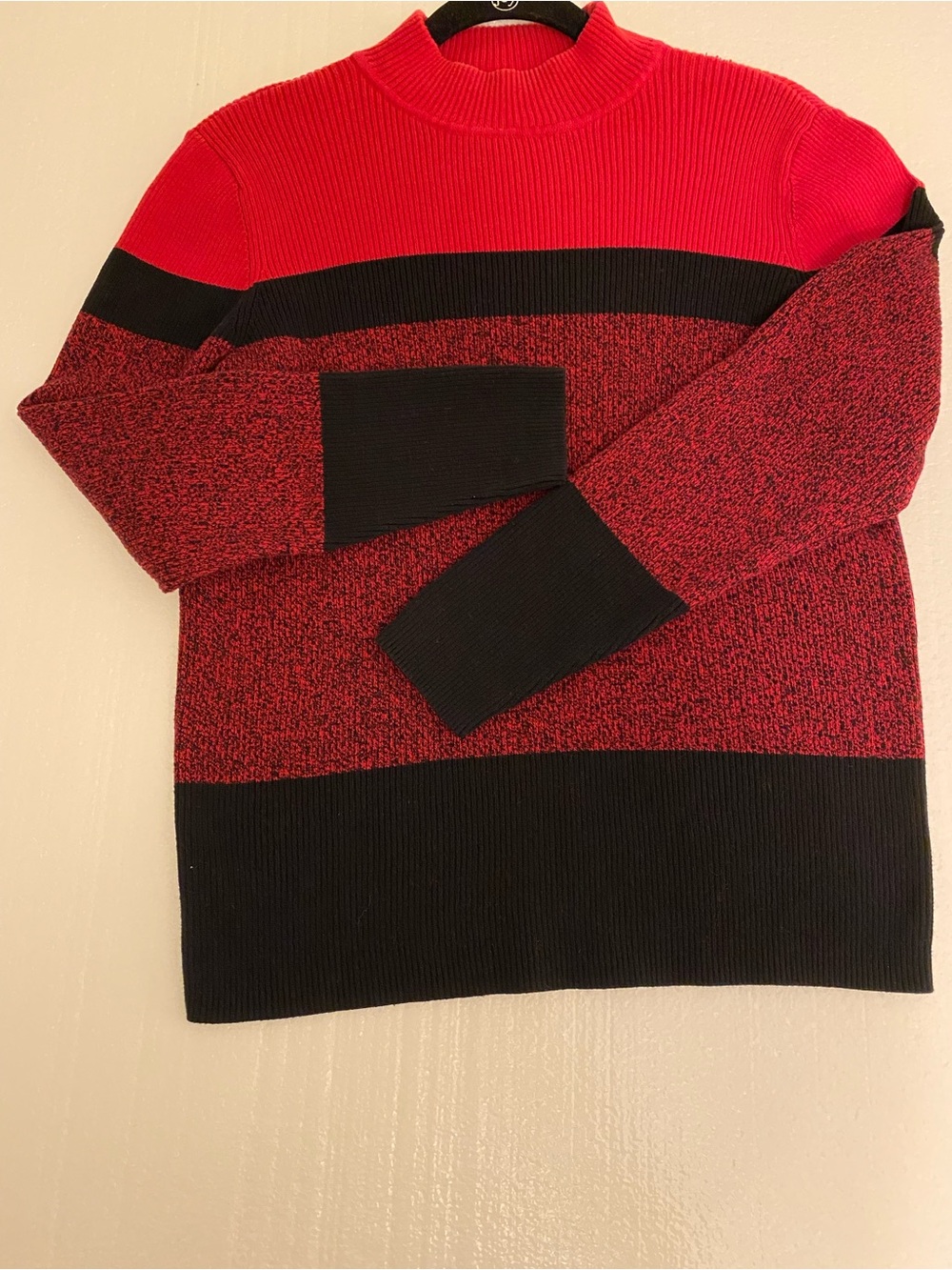 Kaen Scott Women’s Red & Black Colorblock Crewneck Sweater Size L